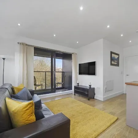 Modern 2-Bedroom, 2-Bath Apartment In Tower Bridge & London Bridge - Unbeatable Location & Transport Links